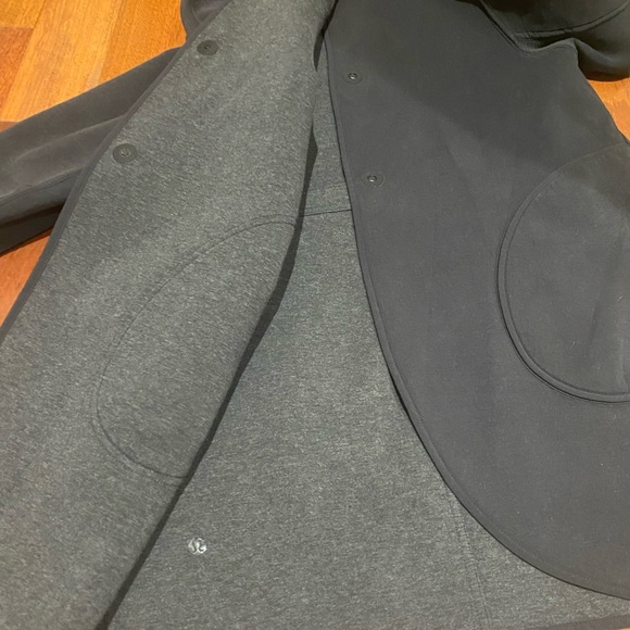 Lululemon Reversible long hooded cardigan/jacket with pockets! - Picture 3 of 6